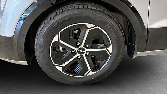 Kia Niro 9 of 17