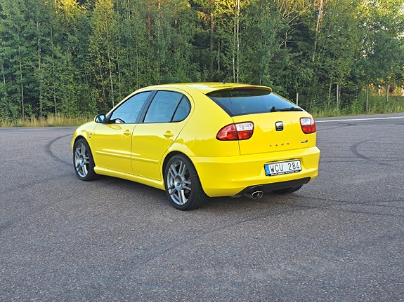 Seat Leon 2 of 15