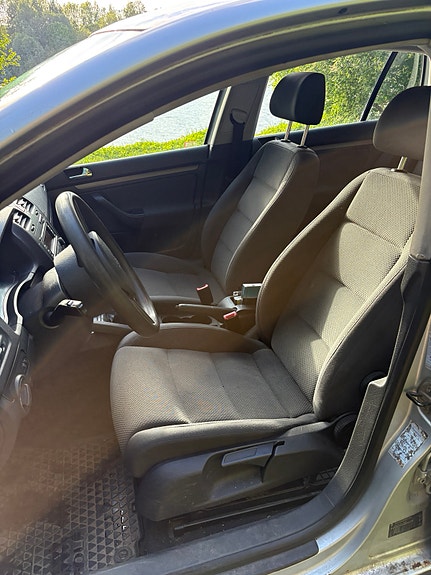 Volkswagen Golf V 7 of 10
