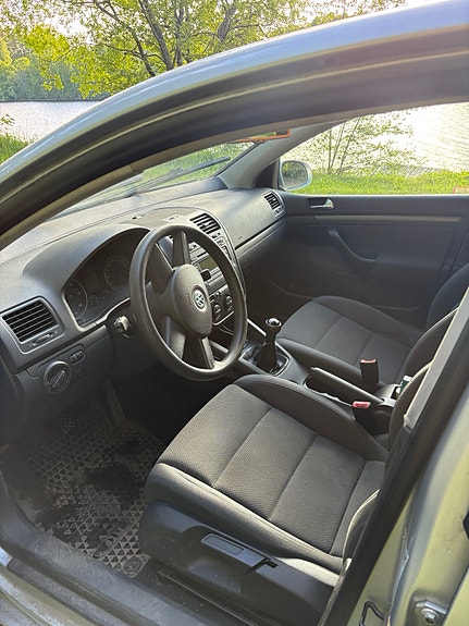 Volkswagen Golf V 6 of 10