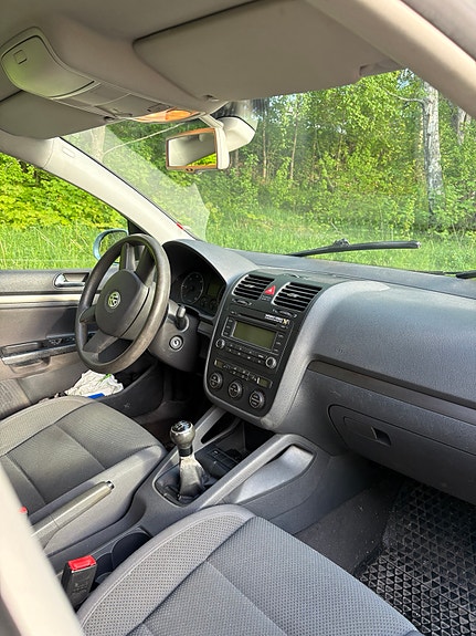 Volkswagen Golf V 5 of 10
