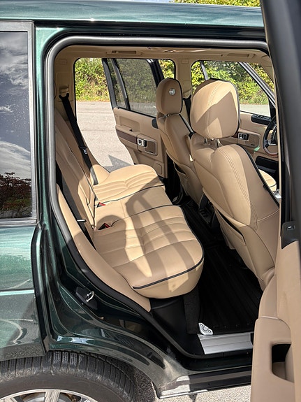 Land Rover Range Rover 12 of 17