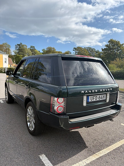 Land Rover Range Rover 8 of 17