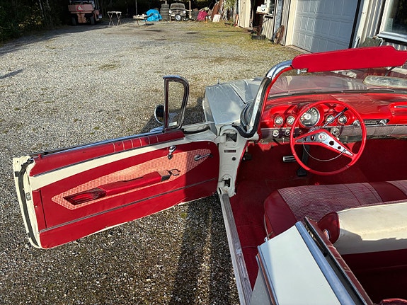 Chevrolet Impala 6 of 23