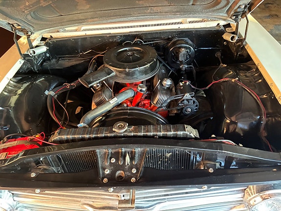 Chevrolet Impala 16 of 23
