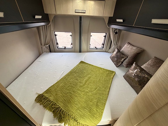 Chausson *5.99m*9-växlad automat*Dieselvärme*Solceller*Stor kyl*Dragkrok* 8 of 27
