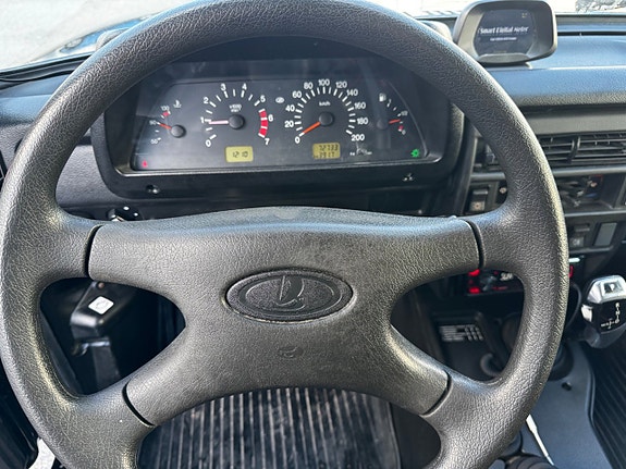 Lada Niva 20 of 21