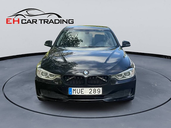 BMW 320d 8 of 12