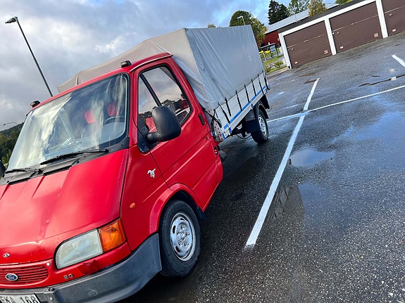 Ford Transit 9 of 10