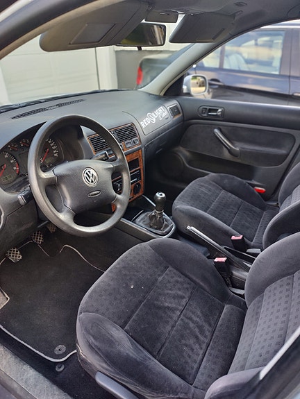 Volkswagen Golf IV 3 of 4