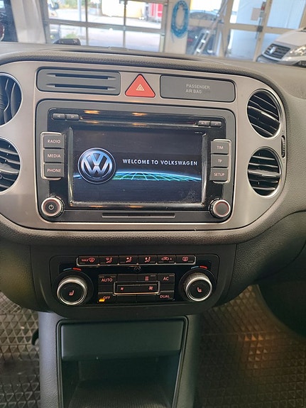 Volkswagen Tiguan 16 of 18