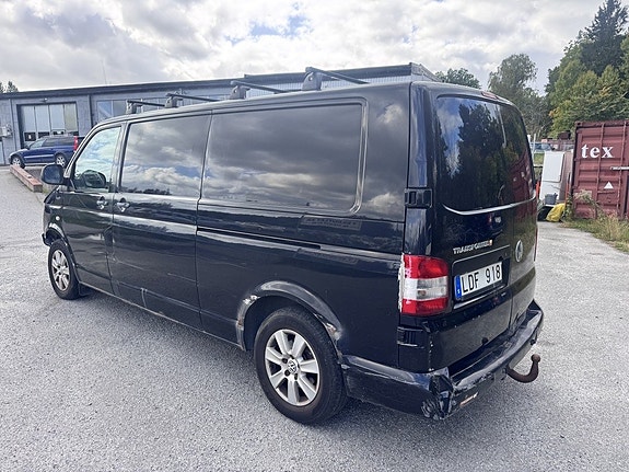 Volkswagen Transporter 2 of 6