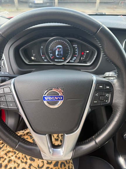 Volvo V40 7 of 11
