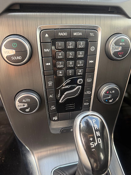 Volvo V40 10 of 11
