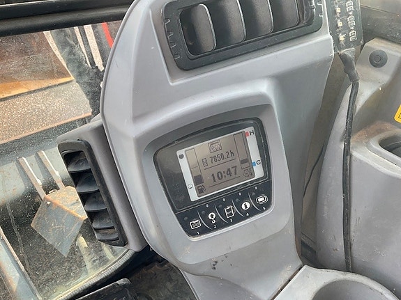 Kubota KX 080-4 9 of 13