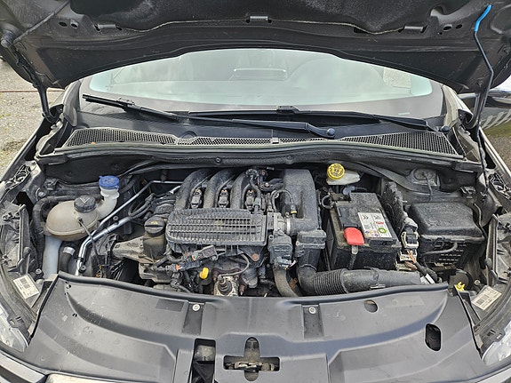 Peugeot 2008 9 of 11