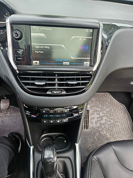 Peugeot 2008 11 of 11
