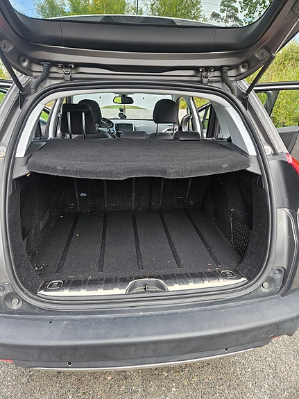 Peugeot 2008 6 of 11