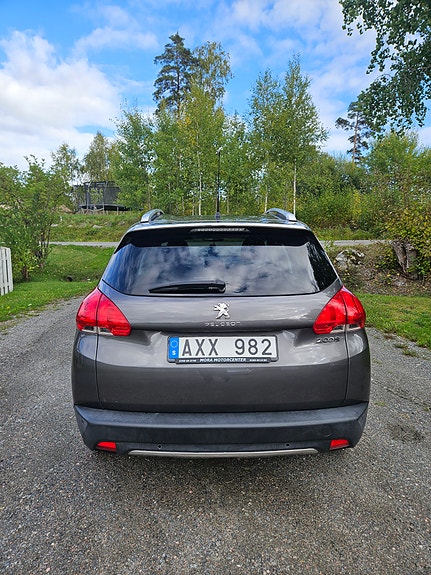 Peugeot 2008 5 of 11
