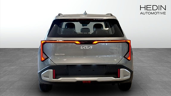 Kia Seltos 7 of 9