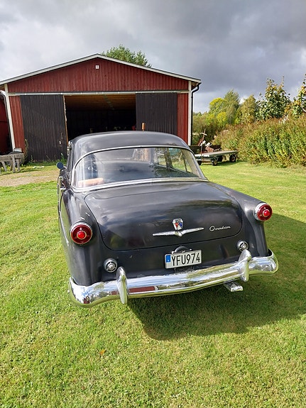 Ford Custom Line 3 of 6