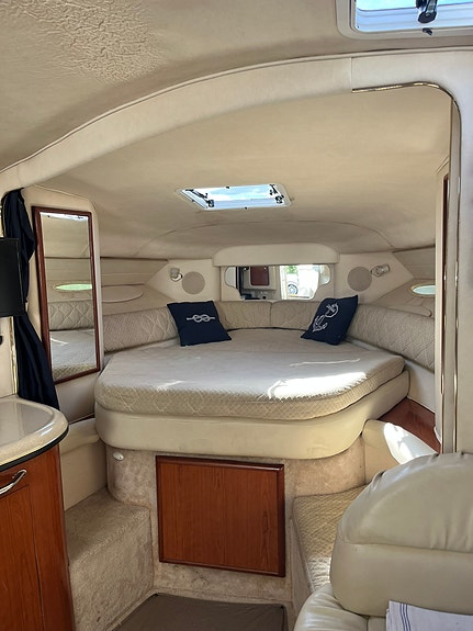 Sea Ray Sundancer 340 4 of 12