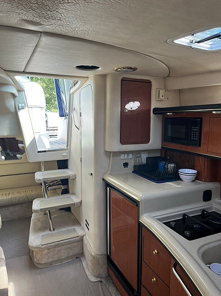 Sea Ray Sundancer 340 8 of 12