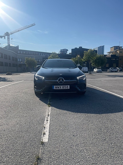 Mercedes-Benz CLA250 e 4 of 17
