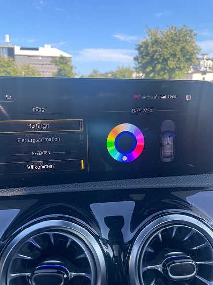 Mercedes-Benz CLA250 e 15 of 17