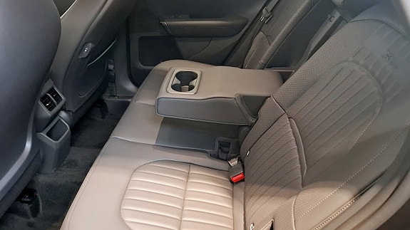 Kia Seltos 7 of 12