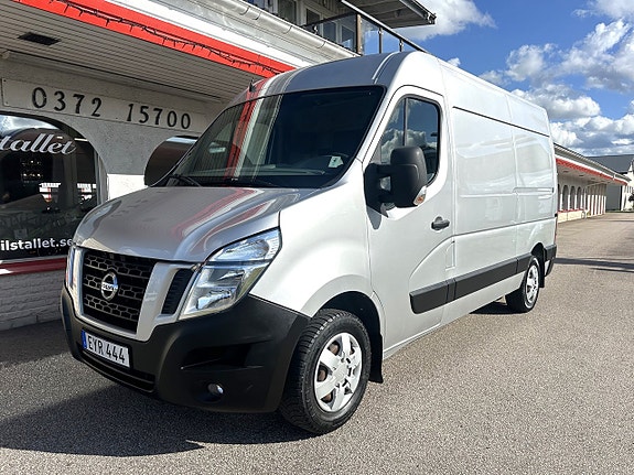 Nissan NV400