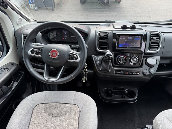 Malibu by Carthago VAN 600 DBK GT (140HK Automat) Dubbelbädd! 5,99m! Skjutbar toalett! 12V fläkt i tak! 3 of 20