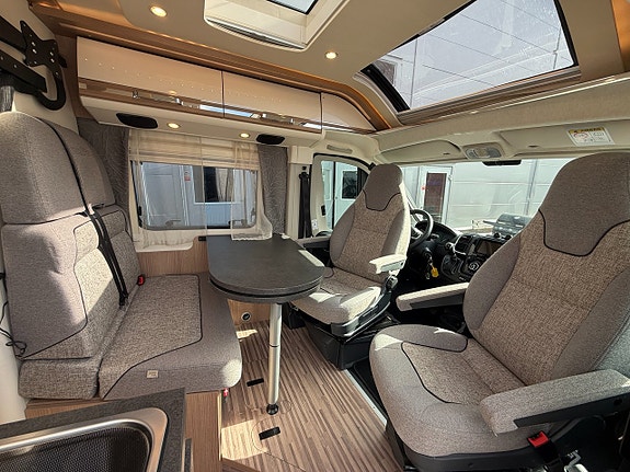 Malibu by Carthago VAN 600 DBK GT (140HK Automat) Dubbelbädd! 5,99m! Skjutbar toalett! 12V fläkt i tak! 2 of 20