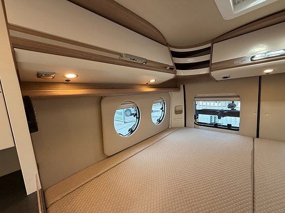 Malibu by Carthago VAN 600 DBK GT (140HK Automat) Dubbelbädd! 5,99m! Skjutbar toalett! 12V fläkt i tak! 12 of 20