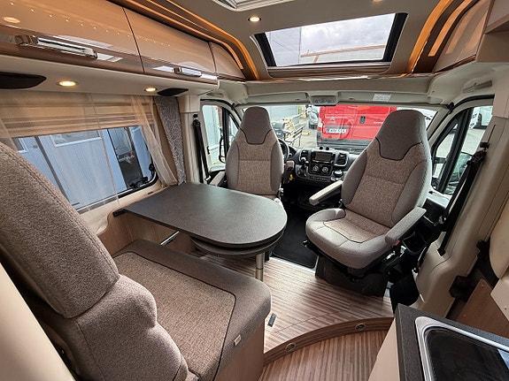Malibu by Carthago VAN 600 DBK GT (140HK Automat) Dubbelbädd! 5,99m! Skjutbar toalett! 12V fläkt i tak! 16 of 20