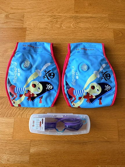 Product image 1 of 3
