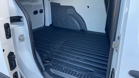 Renault Kangoo Express 5 of 6