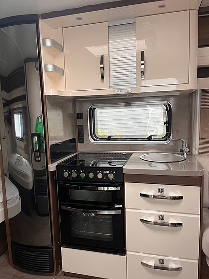 Hobby Hobby 560 Wlu Prestige 20 of 28