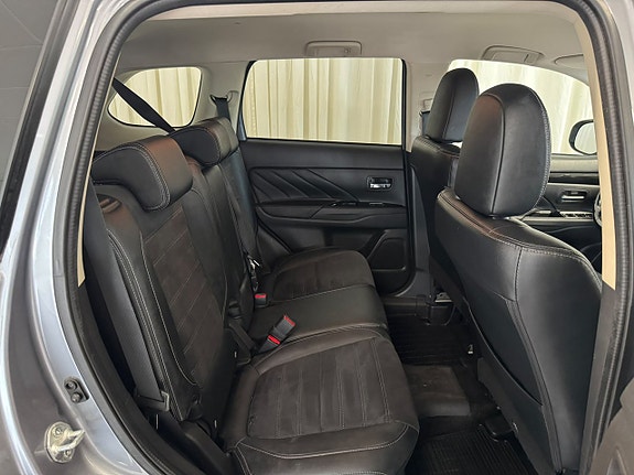 Mitsubishi Outlander 21 of 27