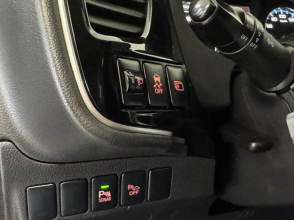 Mitsubishi Outlander 13 of 27