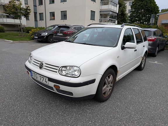 Volkswagen Golf IV 3 of 14