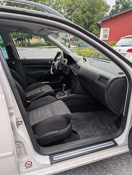 Volkswagen Golf IV 11 of 14