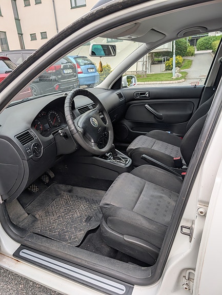 Volkswagen Golf IV 9 of 14