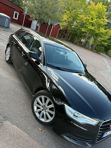 Audi A6 2 of 9