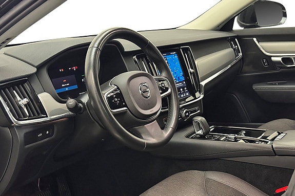 Volvo V90 13 of 30