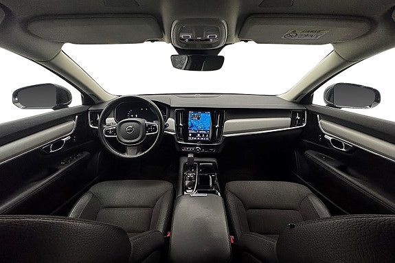 Volvo V90 16 of 30