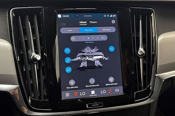 Volvo V90 25 of 30