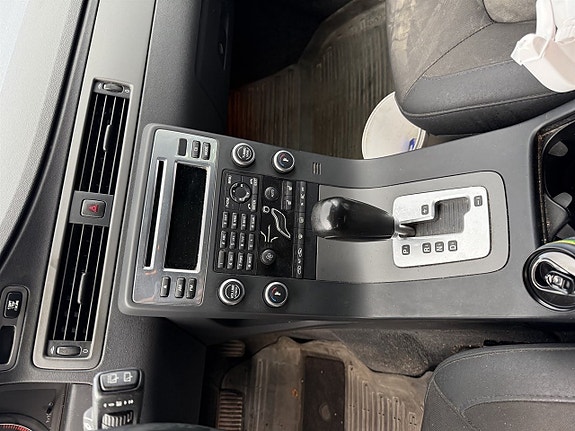 Volvo V70 10 of 13