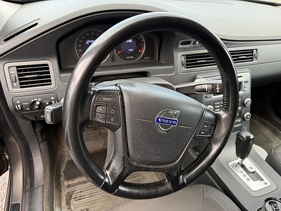 Volvo V70 12 of 13