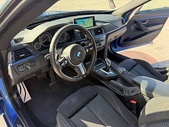 BMW 328i 11 of 16